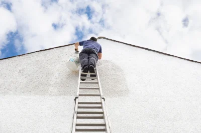 Peinture extérieure à Loché-sur-Indrois — façades et ravalement